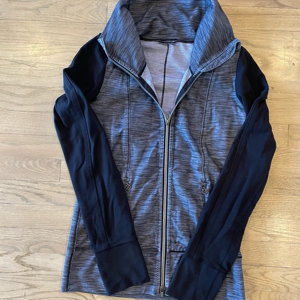 Lululemon zip up jacket